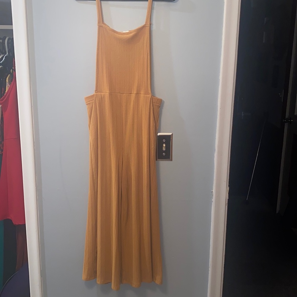 Yellow summer jumpsuit